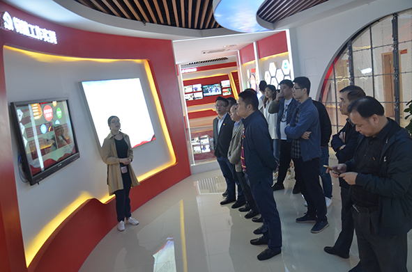 不忘初心跟黨走——參觀福興經(jīng)濟(jì)開發(fā)區(qū)政治生活館